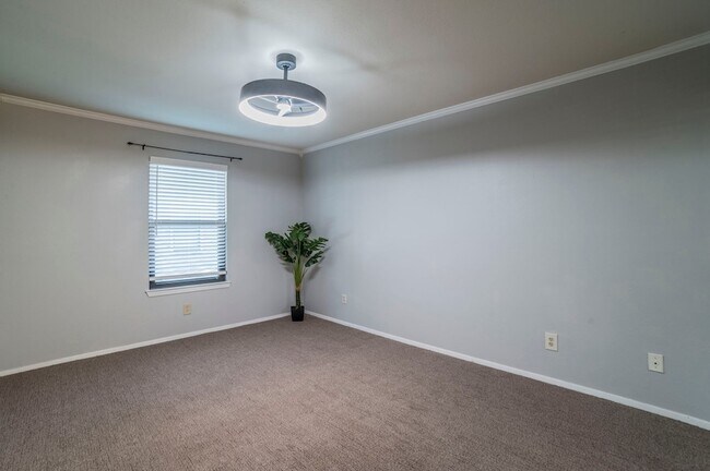 Building Photo - 5676 Cedar Creek Dr