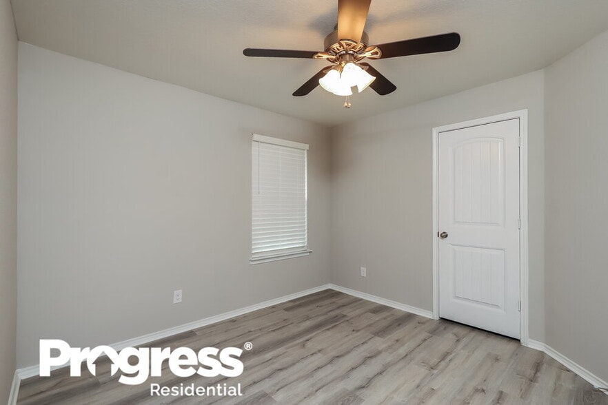 Building Photo - 5714 Goliad Blf