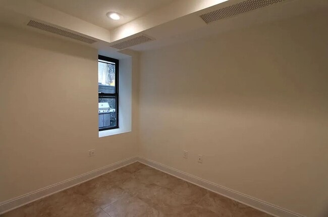 Building Photo - 1526 Saint Nicholas Avenue