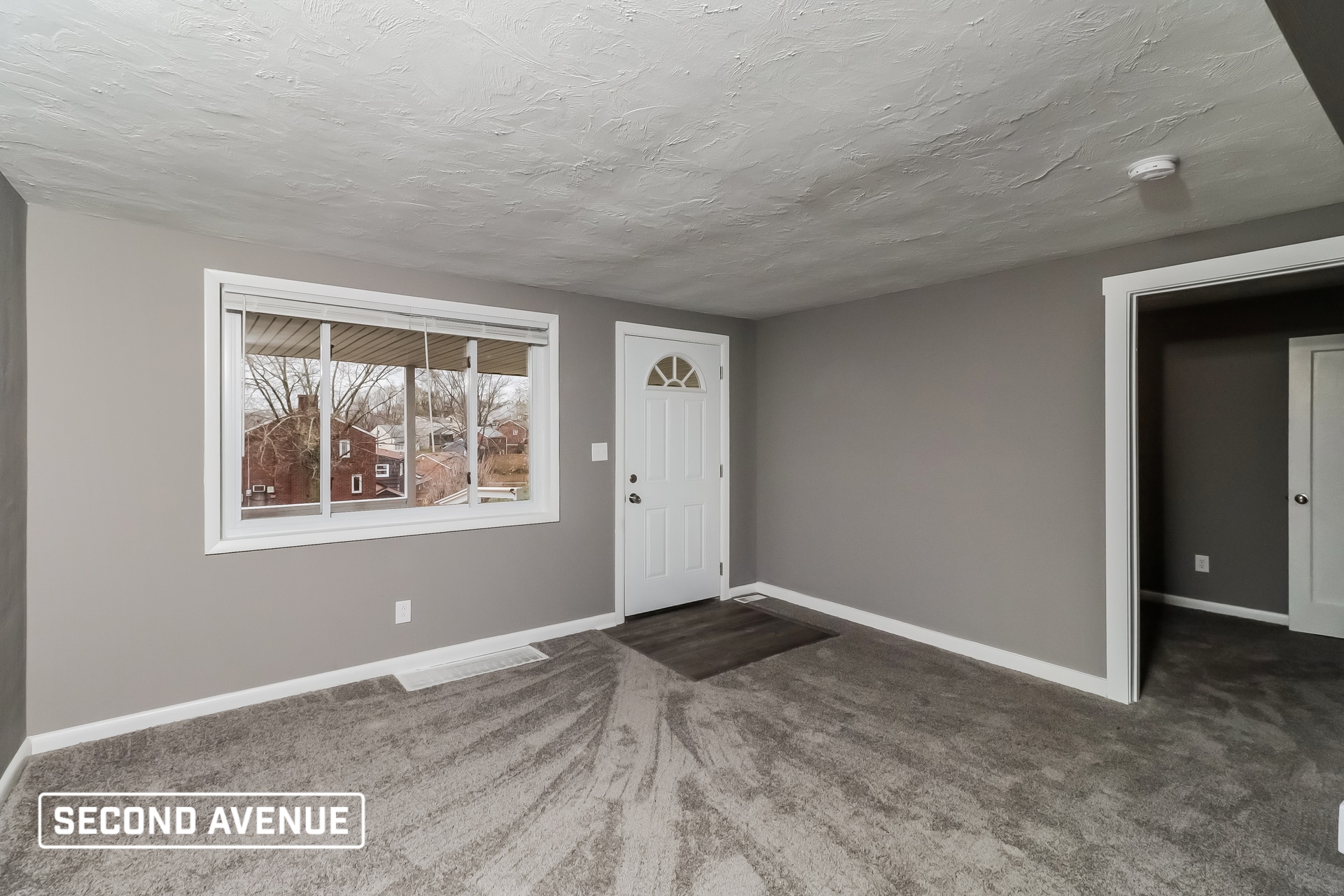 Building Photo - 127 Stowe Dr