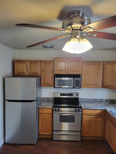 Building Photo - 7515 Stuart St