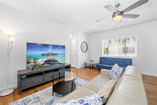 Building Photo - 3015 Seville St