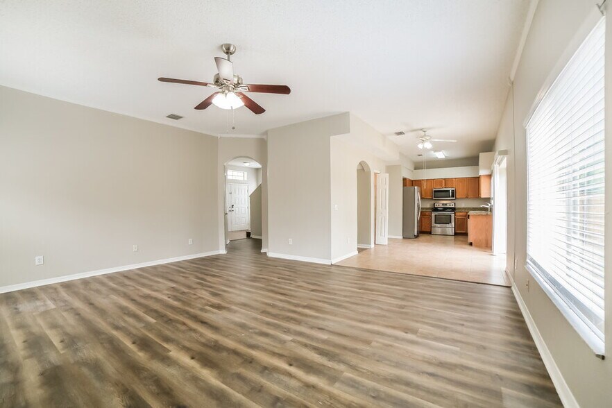 Building Photo - 13210 Pike Lake Dr