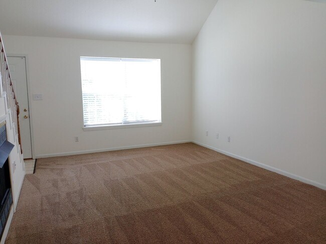 Building Photo - 3534-3536-3536 Prescott Dr