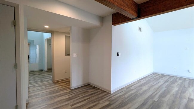 Building Photo - 4505 Teri Rd