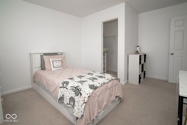 Building Photo - Spacious 4-Bedroom Home with Walk-In Closet & Community Pool in Greenwood