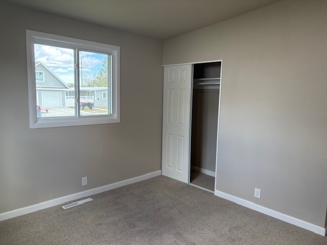 Building Photo - 2945 Windsor Pl