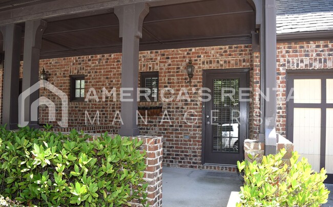 Building Photo - Beautiful Home for Rent in Birmingham, AL!...