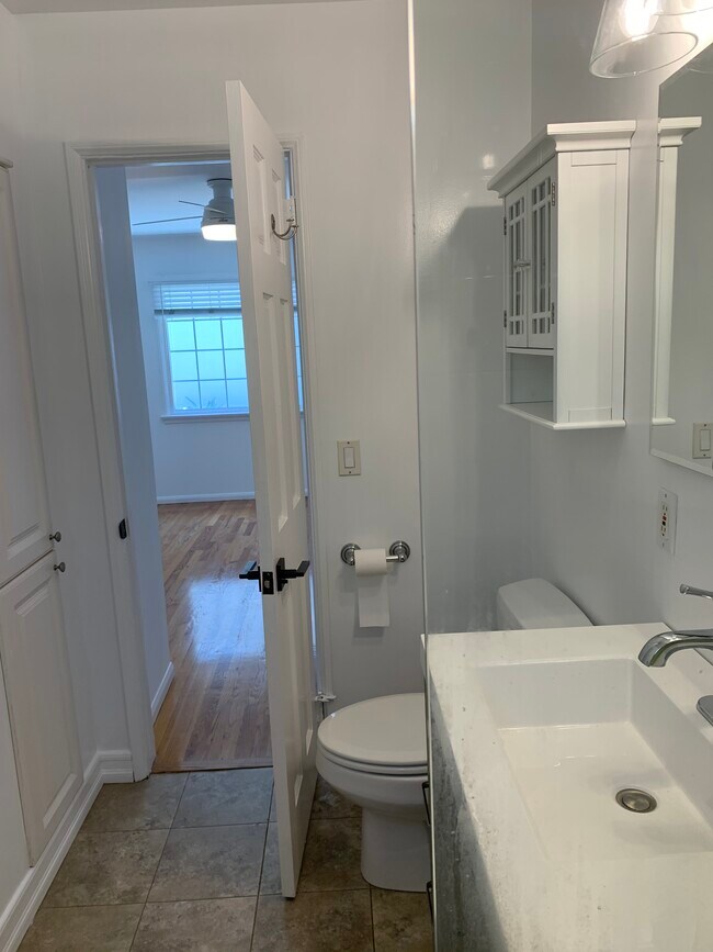 BATHROOM - 10874 National Blvd