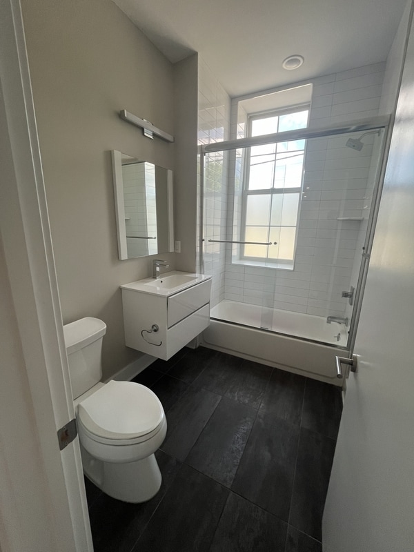 Building Photo - 4000 W Girard Ave