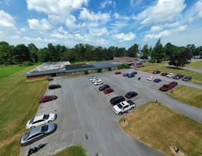 Building Photo - 2 Cambridge Lane