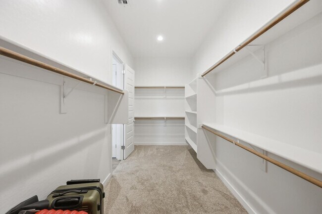 Building Photo - 4323 N 92nd Dr