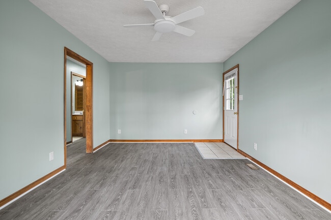 Building Photo - 514 Highland Ave