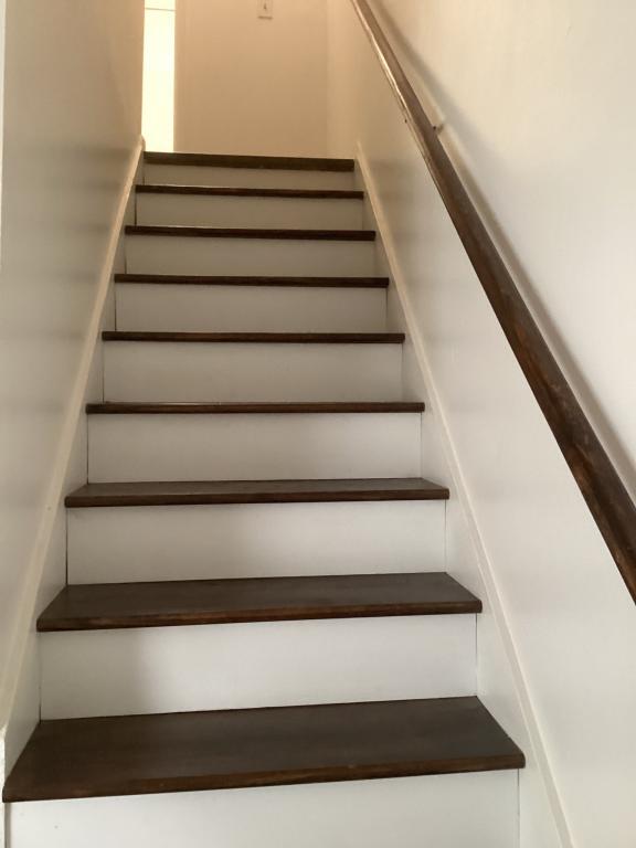 Building Photo - 915 Woodland Ave