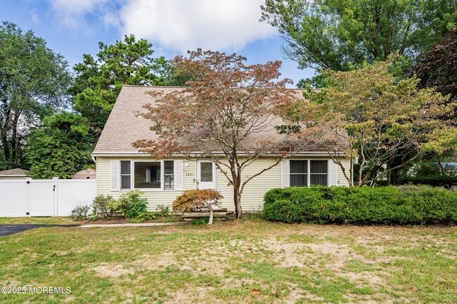 Primary Photo - 1241 1st Ave