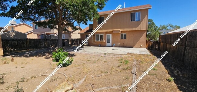 Building Photo - Great NW home