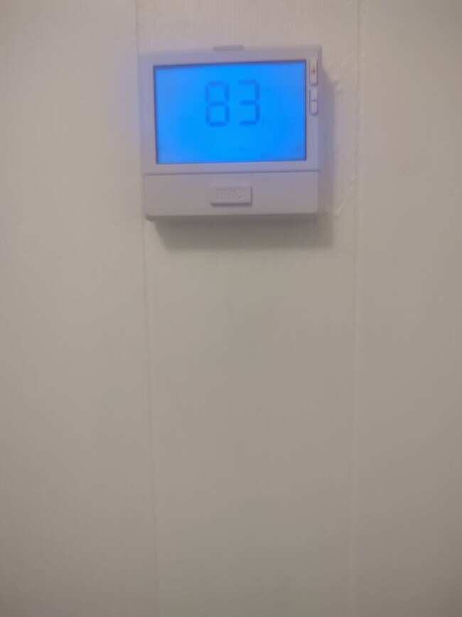 Building Photo - 12201 Sandalwood Dr