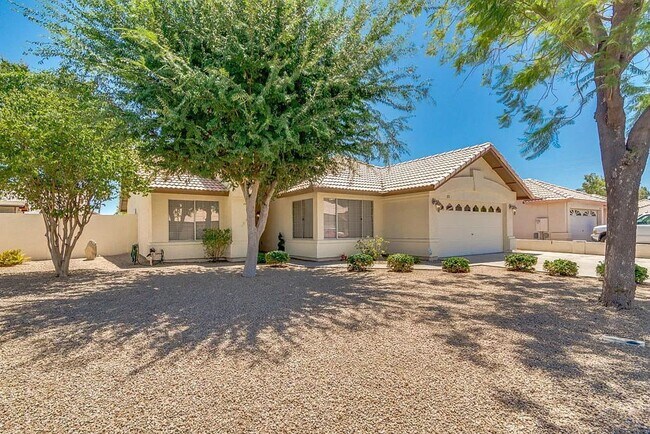 Primary Photo - Terrific home in great Gilbert neighborhood!