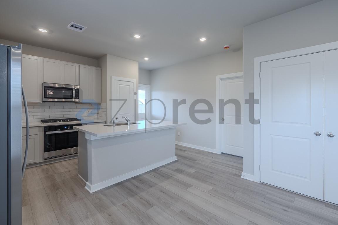 Building Photo - 13323 Prado Rdg Ln