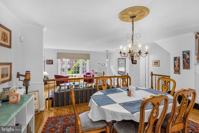Building Photo - 6861 Williamsburg Pond Ct