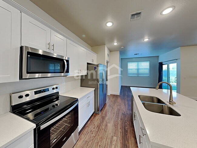 Building Photo - 21481 S 231st St