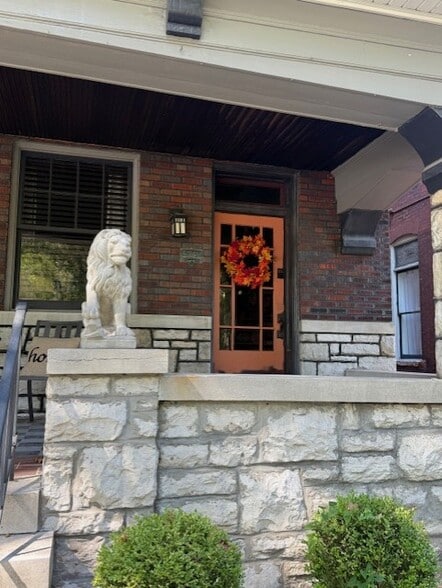 Building Photo - 2641 S Kingshighway Blvd