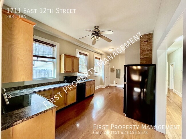 Building Photo - 1711 E 12th St