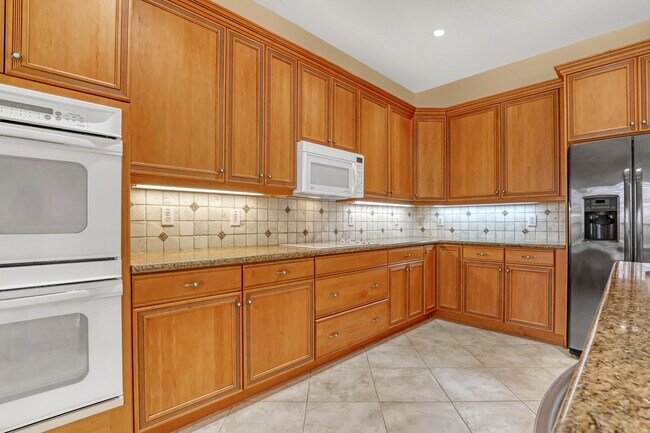 Building Photo - 15837 Corintha Terrace