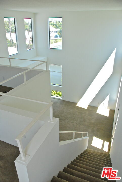 Building Photo - 3675 Keystone Av