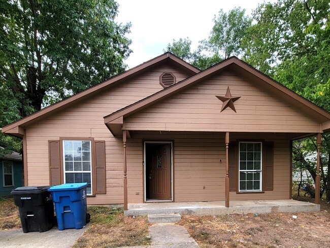 Primary Photo - 3-bedroom home!