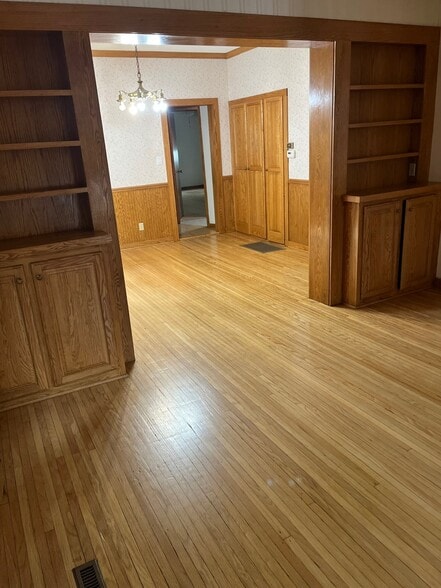 Living and dining rooms - 1403 Clay St