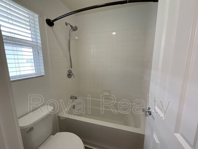 Building Photo - 91-1355-1355 Kaileolea Dr