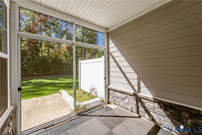 Building Photo - 5617 Benoni Ct