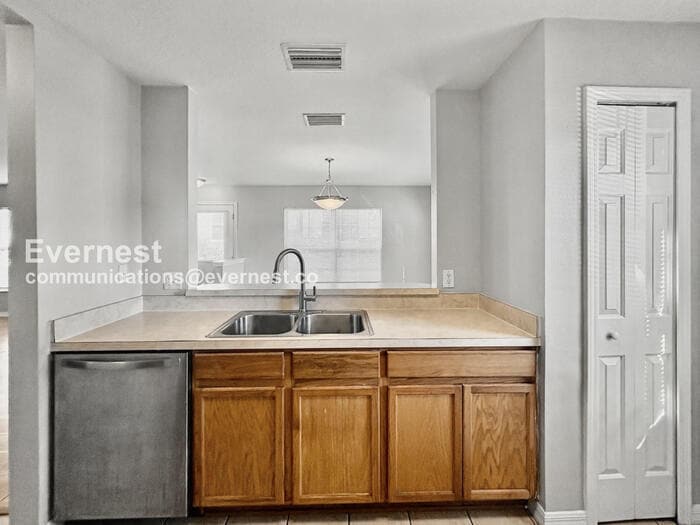 Building Photo - 3338 Spy Tower Ct