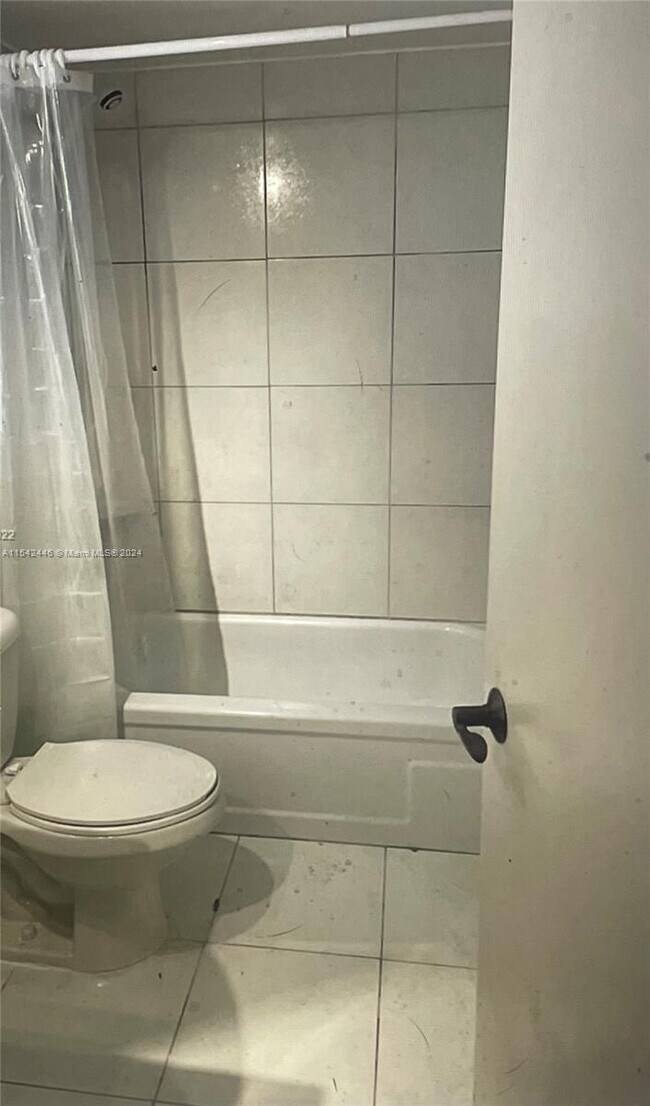 Building Photo - 7765 SW 86th St