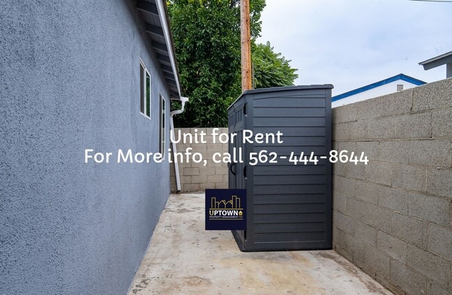 Building Photo - House - 2 Bedrooms / 1 Bathroom / Whittier