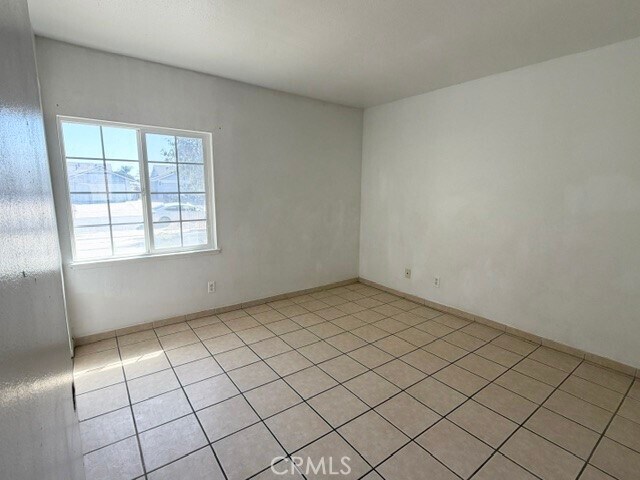 Building Photo - 6855 Farrier Ave