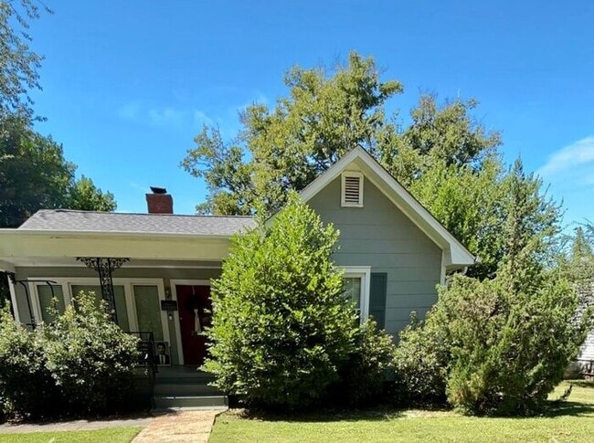 Primary Photo - Just in time for the Holidays-Medical District Location, Character Galore