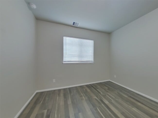 Building Photo - 17103 Amarose Dr