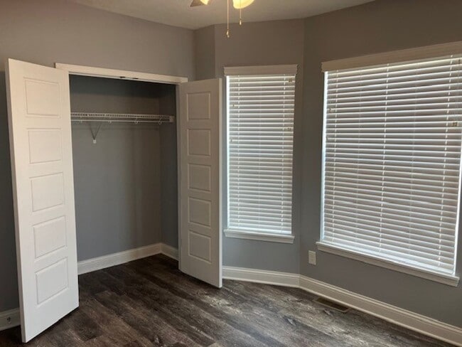 Building Photo - Beautifully Renovated House