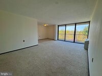 Building Photo - 801 Yale Ave