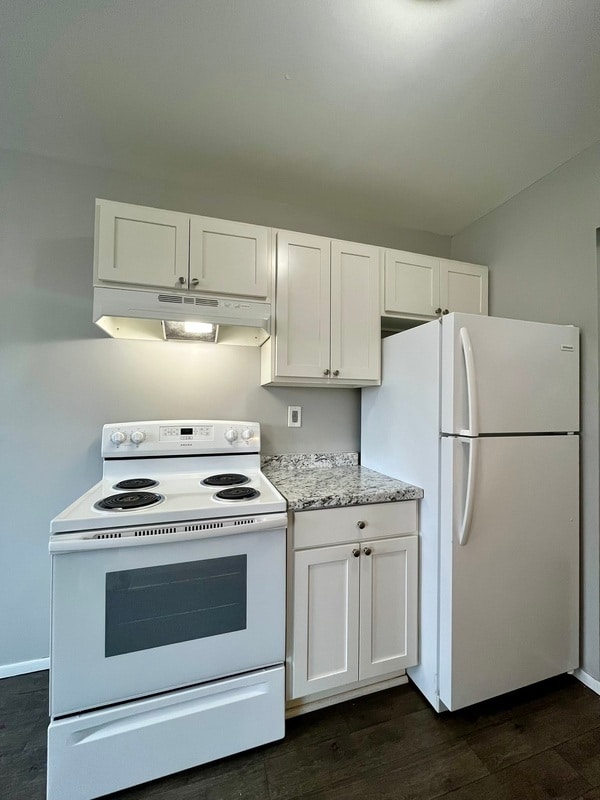 Building Photo - 4245 Quarry Rd