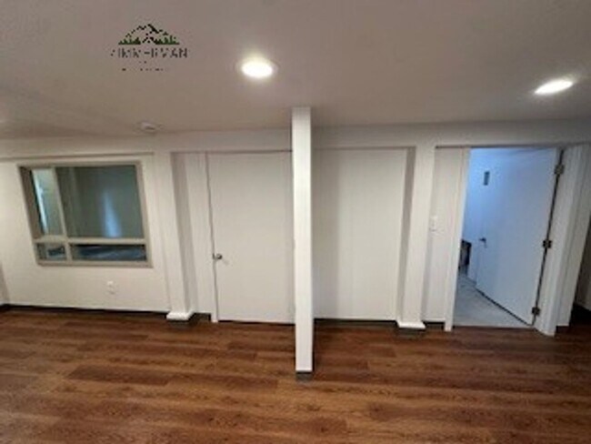 Building Photo - Charming 2 bed 2 bath home in Eugene