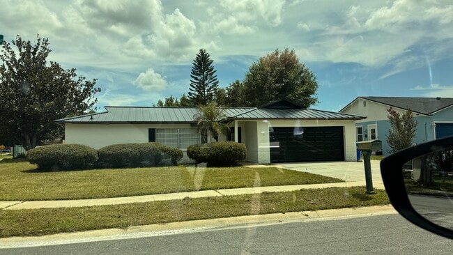 Building Photo - 1422 Myrna Ln