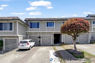 Building Photo - 2 br, 1 bath Condo - 2286 Greendale Dr, So...