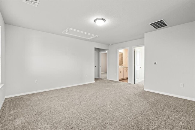 Building Photo - 6309 Night Chinook Dr