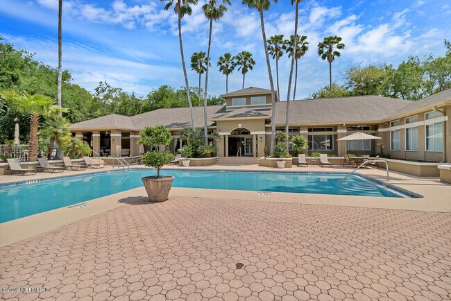 Building Photo - 29 Arbor Club Dr