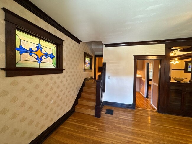 Building Photo - 4949 Nottingham Ave