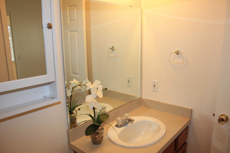 Primary Bathroom - 7626 W Opohonga Ln