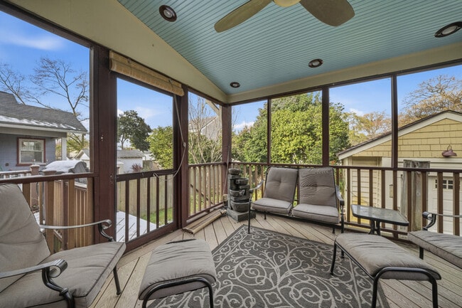 Building Photo - 710 Georgia Ave